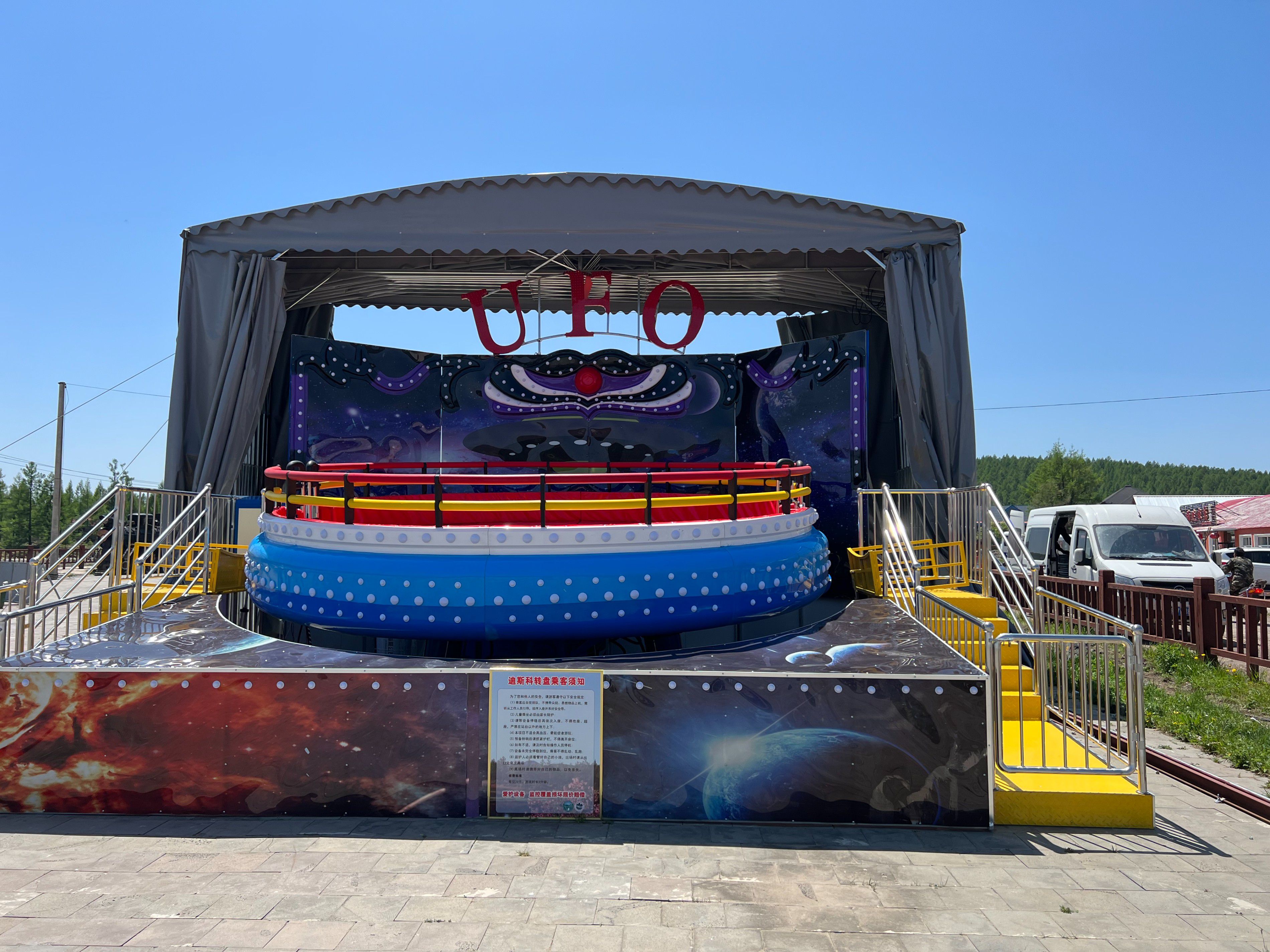 旅游景區電動雨棚施工案例